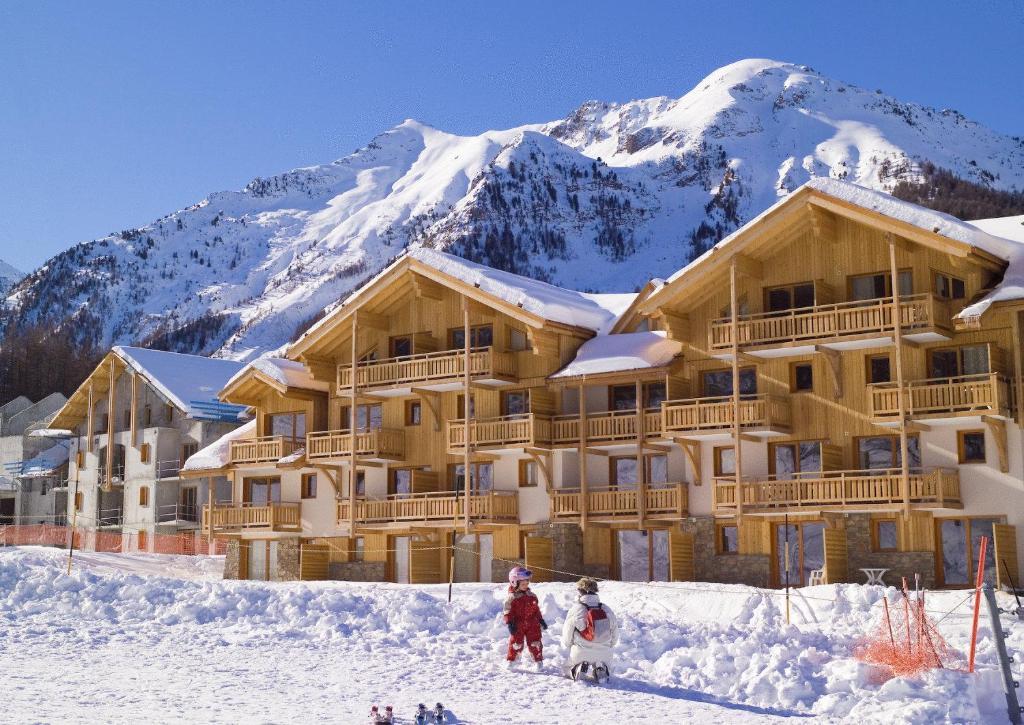Madame Vacances Residence Le Parc Des Airelles Les Orres Luaran gambar